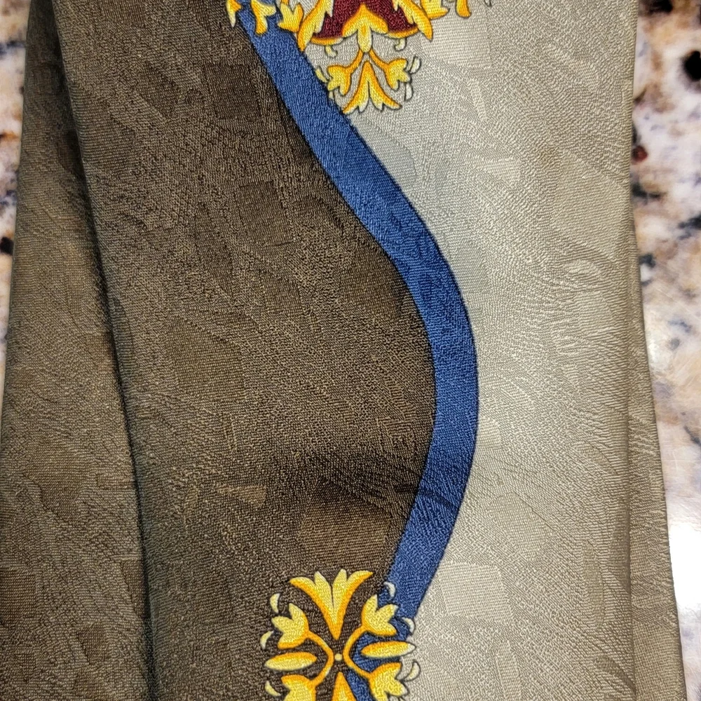 T.Edwards Mens Classic 100% Silk Designer Luxury Tie‎ 61in Long 4in Width